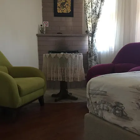 Bed & Breakfast Lapeistra *