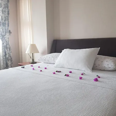 Lapeistra Bed & Breakfast