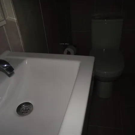 Hotel Lapeistra *